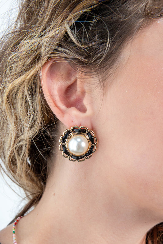 Pearl Fantasy Round Floral Frame Stud Earrings