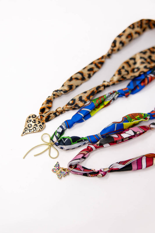 Bold Knot Beauty Scarf Necklace