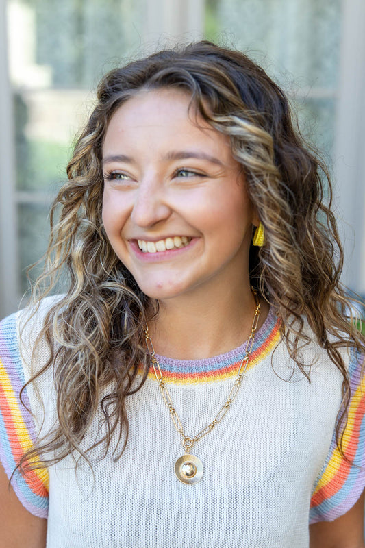 Classic Golden Pendant Necklace