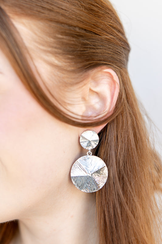 Elegant With Edge Round Dangle Earrings