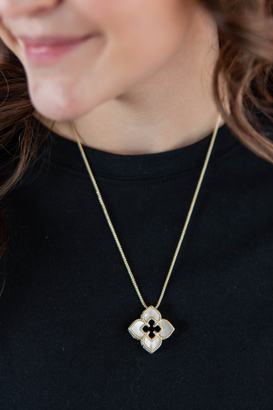 Ever So Lovely Pendant Adjustable Necklace