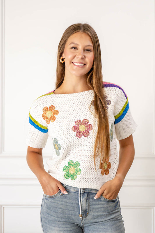 Daisy Petals Short Sleeve Knit Top