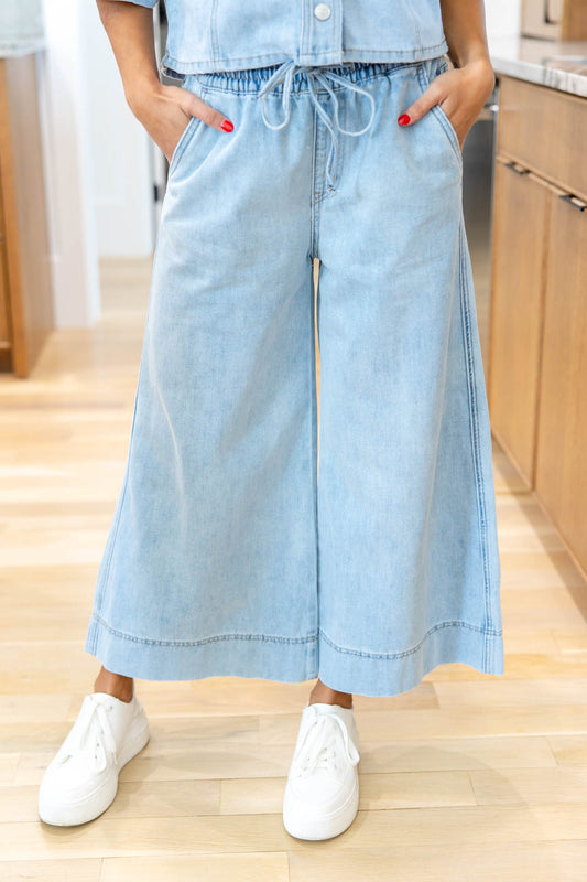 Cloud Nine Wide Leg Capri Jeans