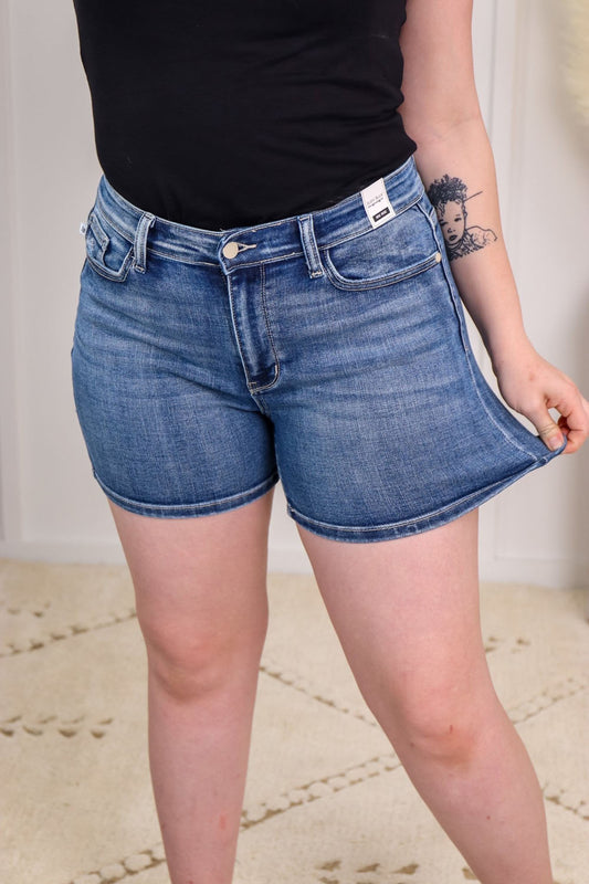Judy Blue Reg/Plus North Shore  Contrast Wash Shorts