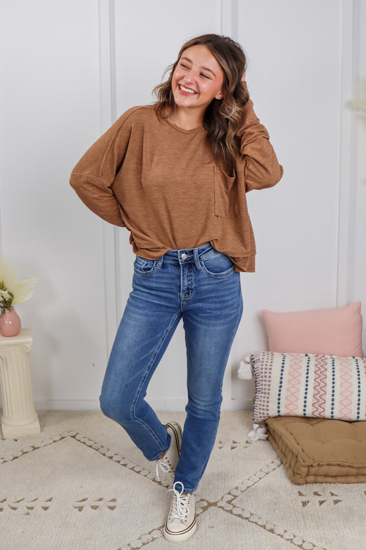 Lovervet Reg/Plus Lucky in Love Non-Distressed Ankle Jeans