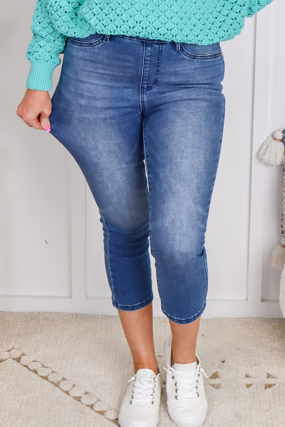 Emily High Rise Cool Denim Pull On Capri Jeans - JUDY BLUE – Junk in the  Trunk Boutique