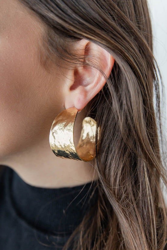 Polished Curve Chunky Hoop Earrings